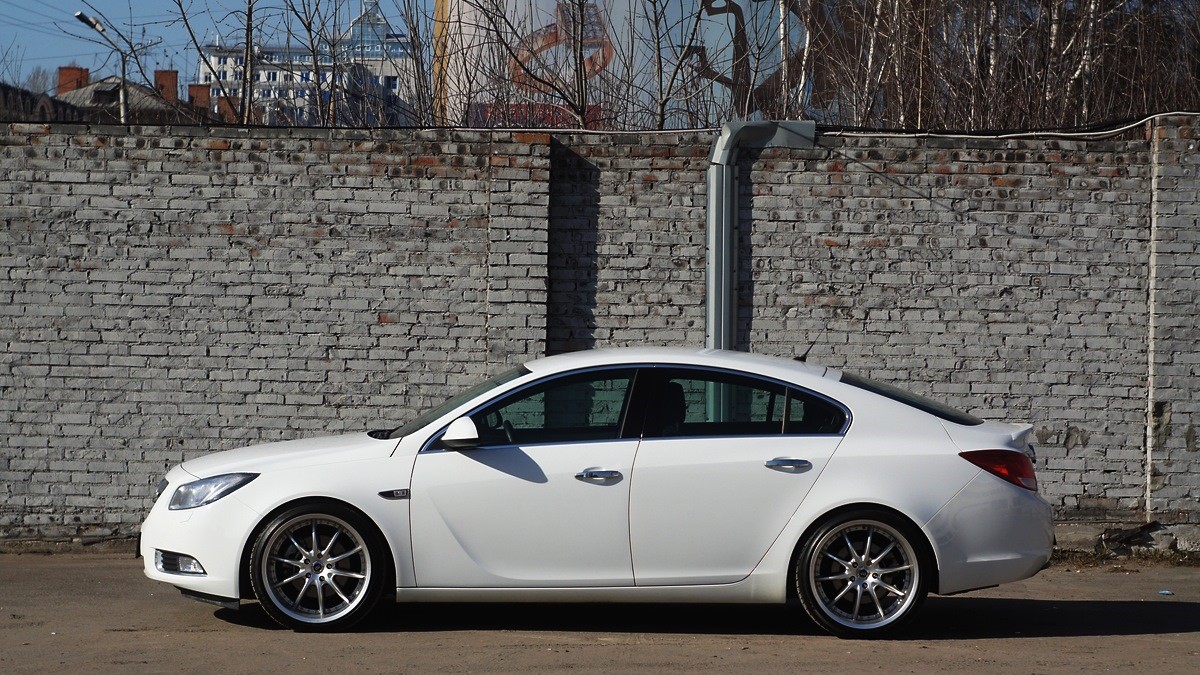 Hatchback 20x9.5